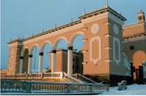 Реконструкция фасада театра оперы и балета в Улан-Уде, 
